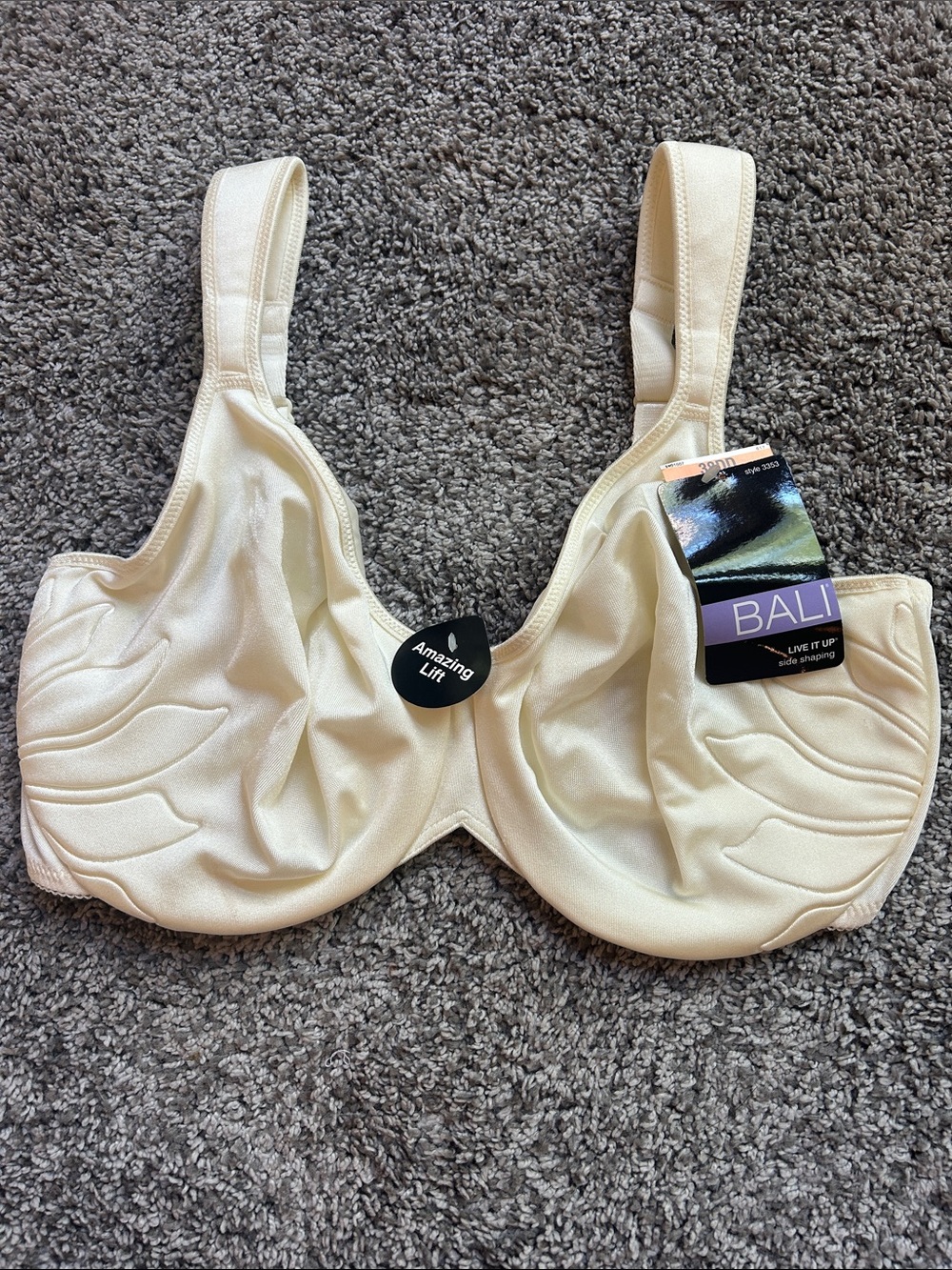 Bali 3353 Live It Up Vanilla Underwire Bra with Amazing Lift 38DD